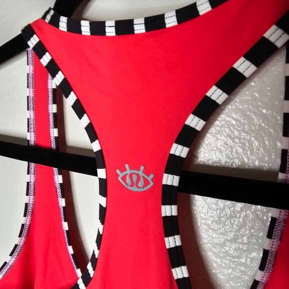 Lululemon Size 2 Red Seawheeze Cool Racerback Tank Top Luxtreme 2014 - Picture 5 of 5